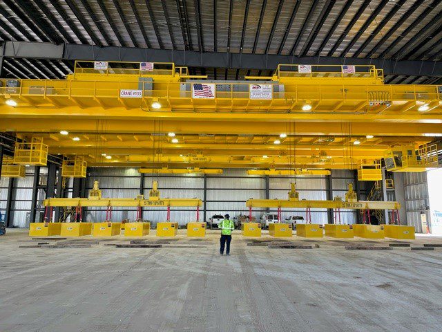 50-ton overhead shipping crane